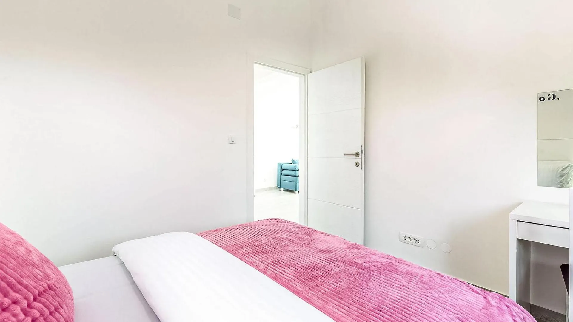 Lovely Apartment In Dramalj With Wi-Fi
